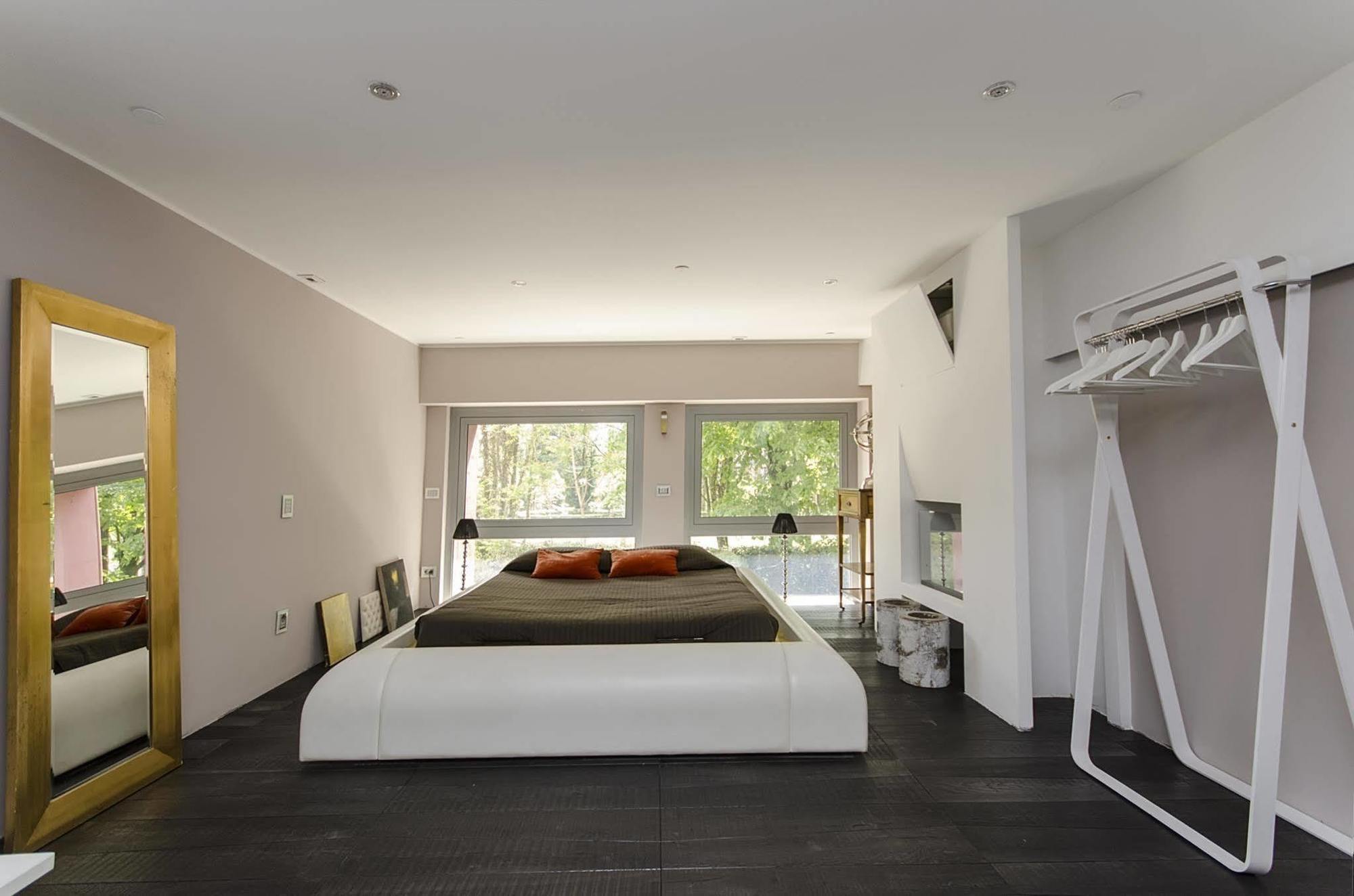 A14 Business Suite Сесто-Сан-Джованни Экстерьер фото